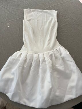Women’s White Strapless Backless Dress - Classic Fit & Flare